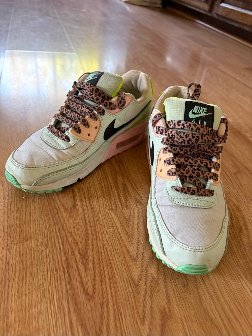 Nike Air Max sneaker, women,  in Mint Green with Black Swoosh and Leopard Laces